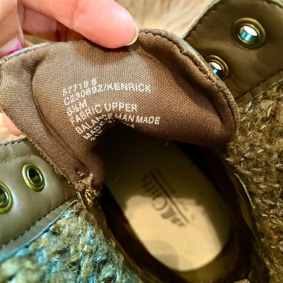 Booties 🥾 - Picture 4 of 7